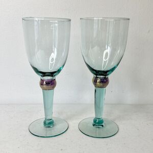 Set Of 2 Vintage‎ Emerald Green & Iridescent Gold Hand Blown Wine Glasses